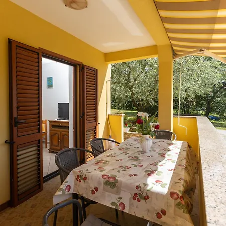 Διαμέρισμα Olea Garden
